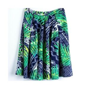 Saks Fifth Avenue skirt Tropical palm print knee length flared scuba full green